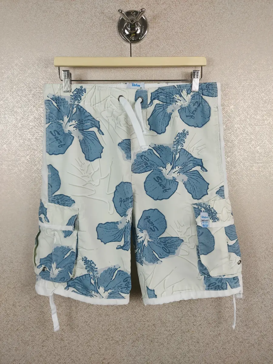 Petroleum Surfwear Board Shorts Medium Vintage Y2K Blue Hibiscus Cargo No Mesh