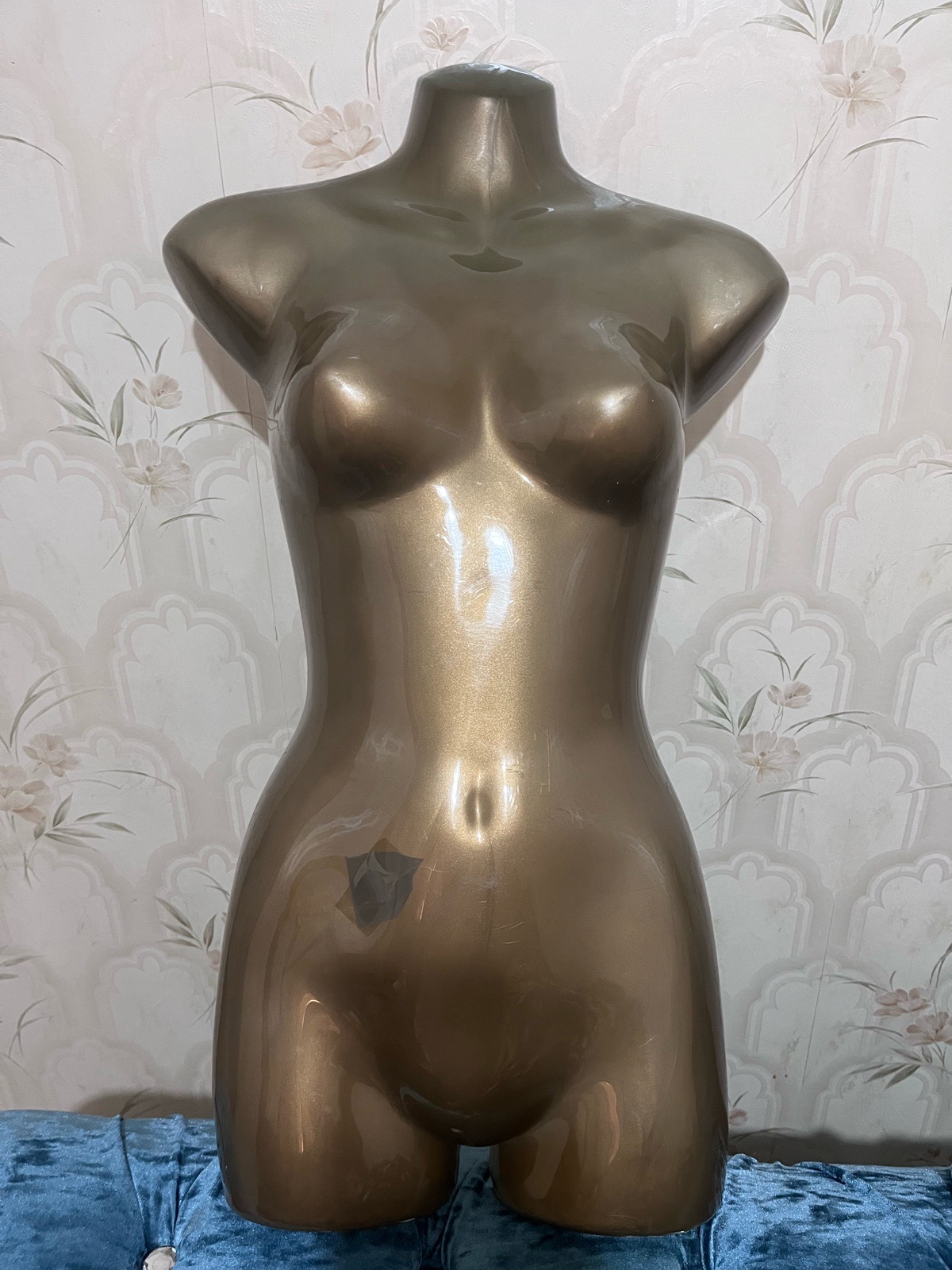 Half body mannequin