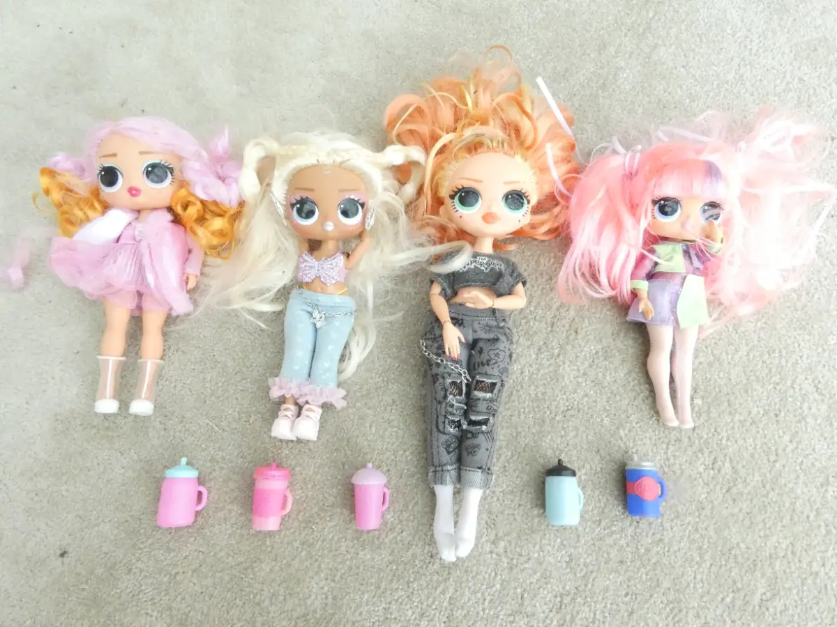 Four LOL Surprise fashion dolls (bundle)