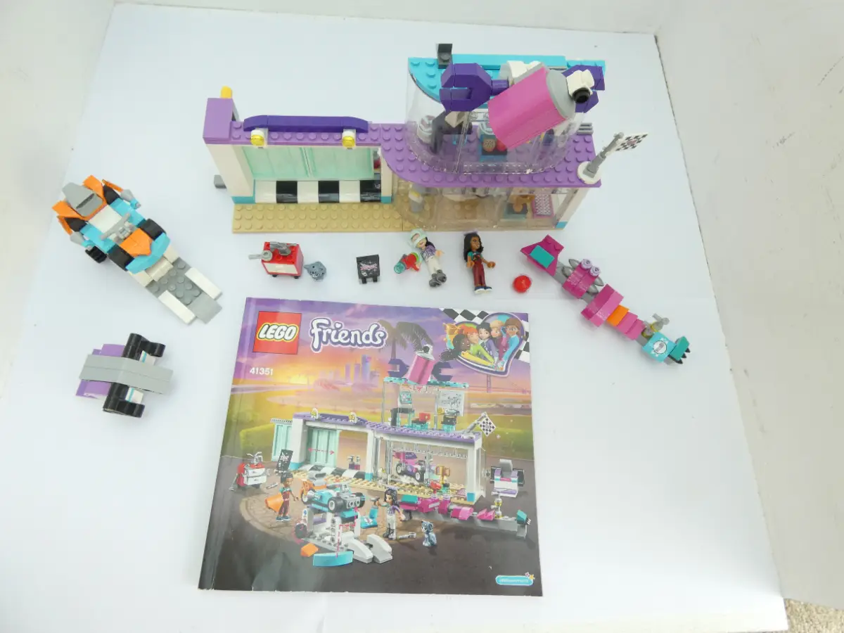 Lego Friends Set 41351 - Creative Tuning Shop - Complete
