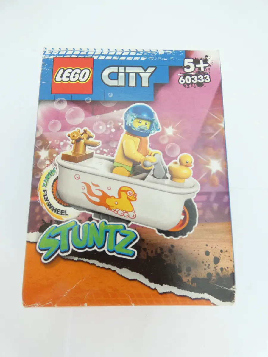 Lego City: Bathtub Stunt Bike (60333) Flywheel action