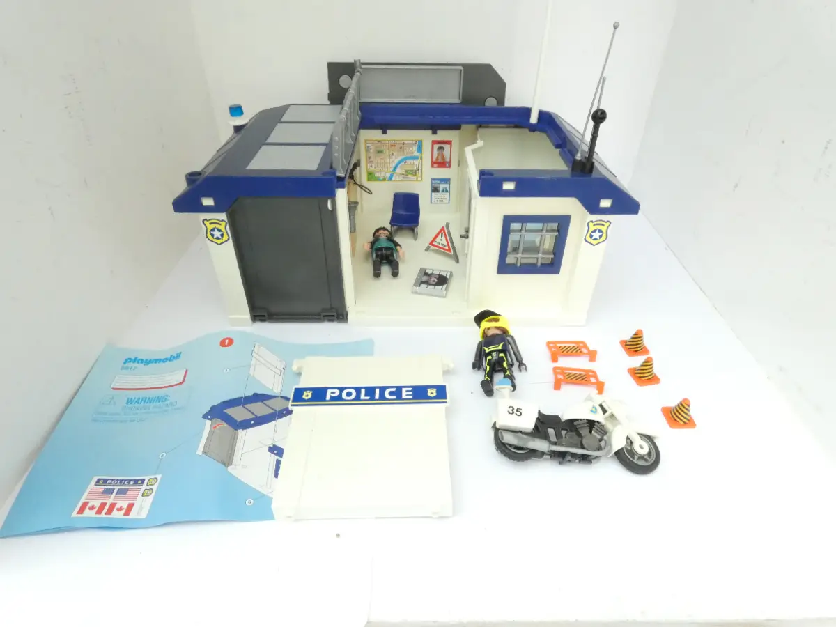 Playmobil Police Station carry case (set 5917)