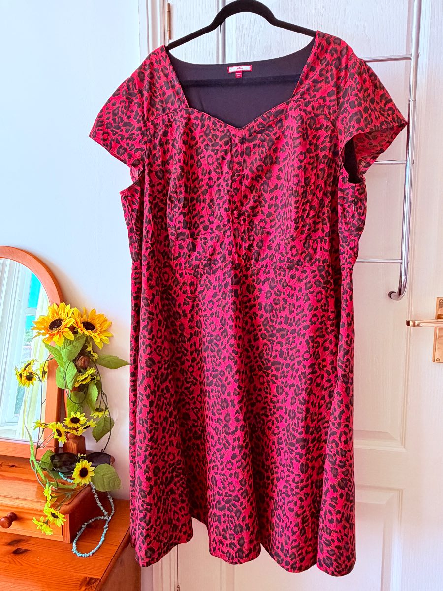 ❤️‍🔥 Joe Browns Red Leopard Print Button Dress ❤️‍🔥