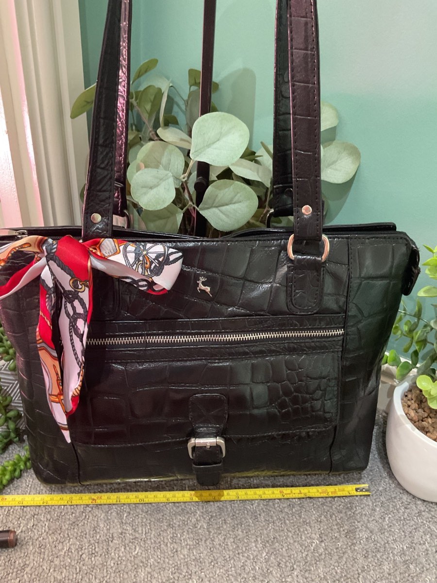 Ashwood large leather croc effect shoulder bag