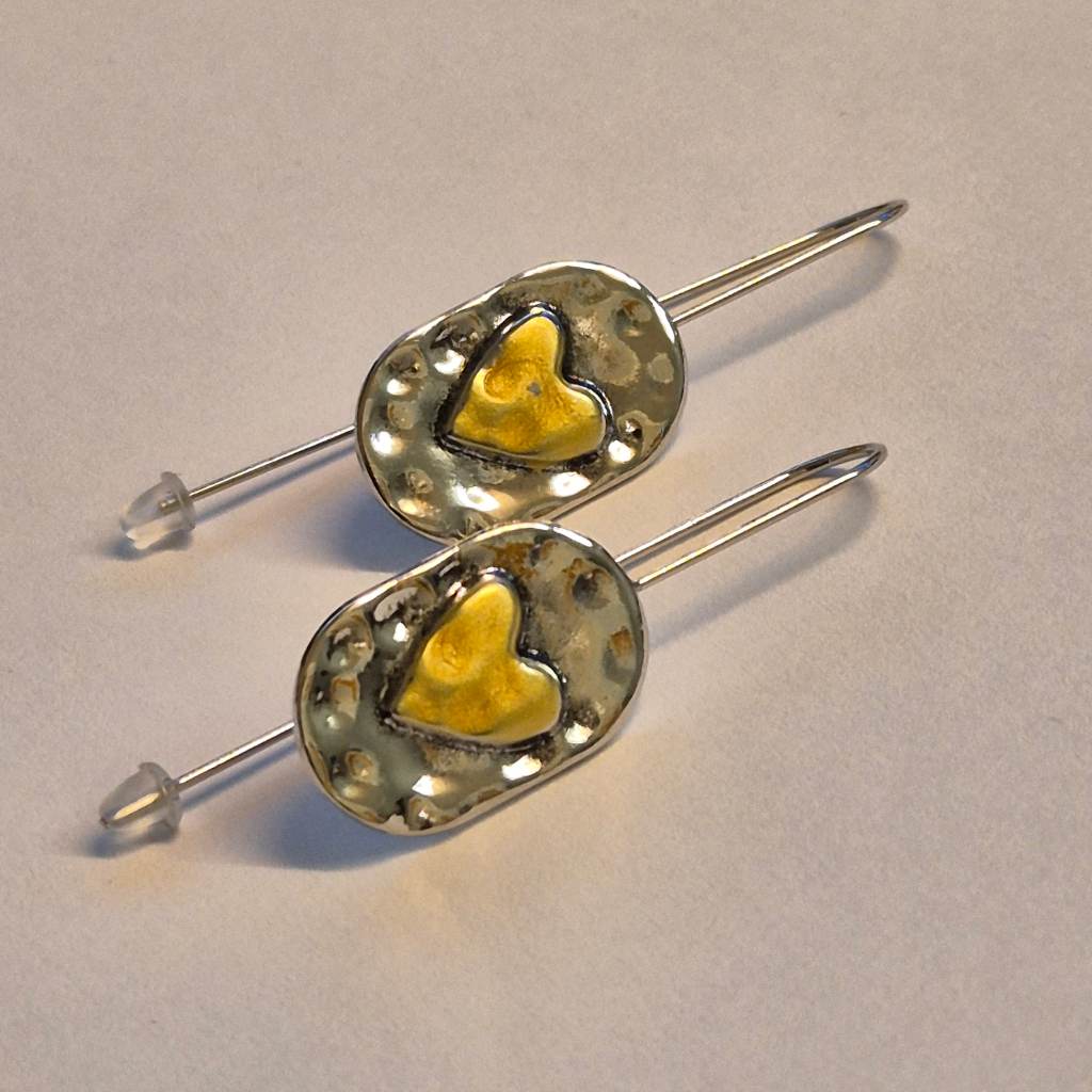 Stunning vintage effect women's earrings