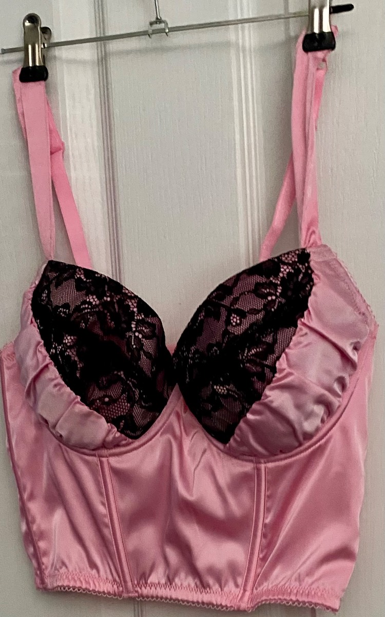 Stunning pink with black lace corset 32E