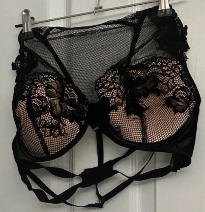 Stunning black/nude balcony bra 36D