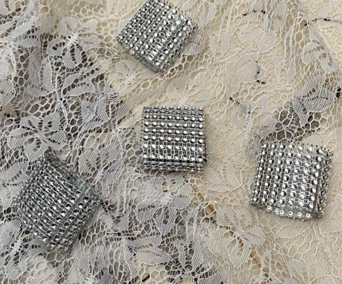 4 x silver diamanté napkin holders