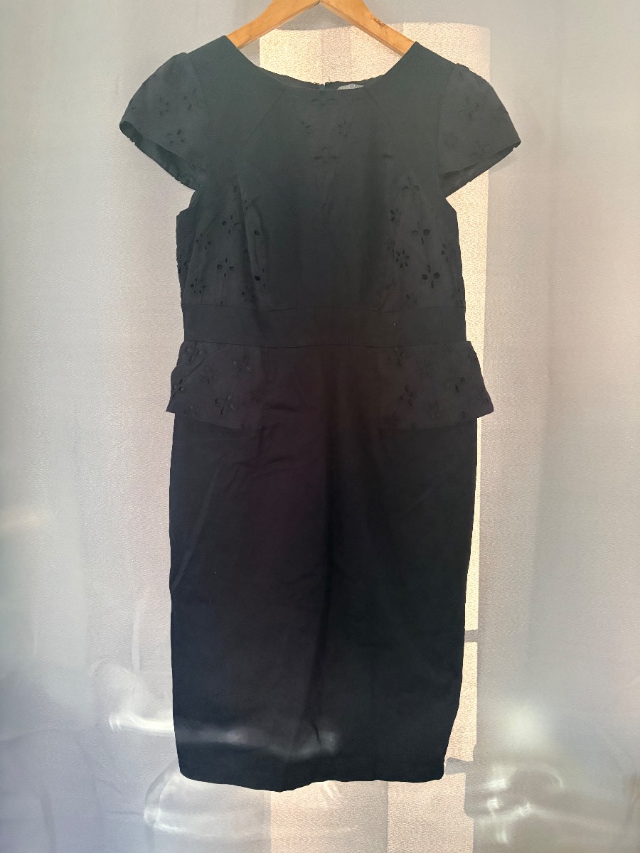 Marks & Spencer M&S Woman Navy Broderie Anglaise Peplum Pencil Dress UK 14 Smart