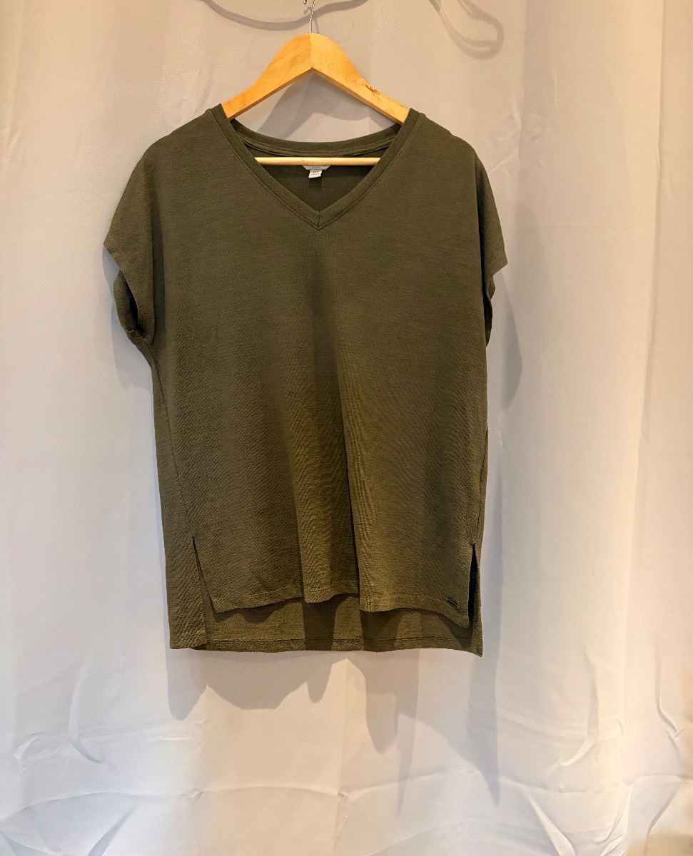 Orvis Khaki Green V-Neck T-Shirt / Top - Size Medium