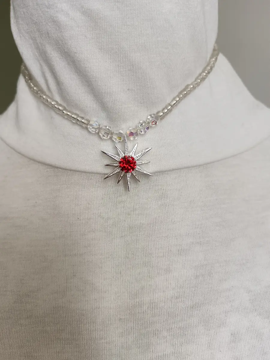 Silver star pendant necklace