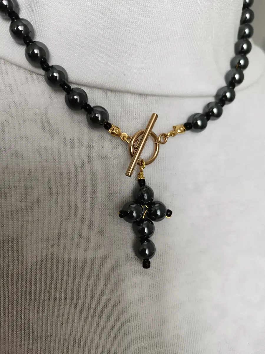Cross pendant hematite necklace