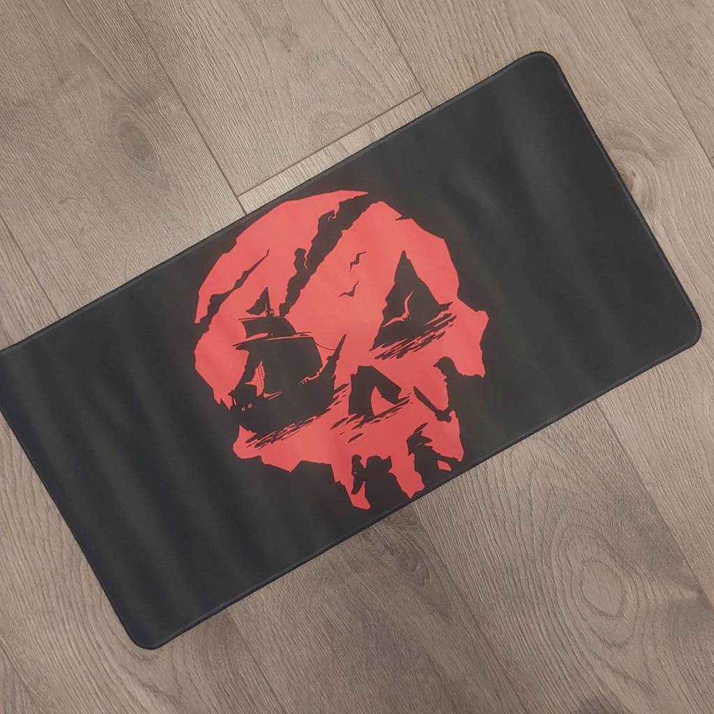 Sea of Thieves Black/Red Mouse/Play/Desk Mat - 600x300mm