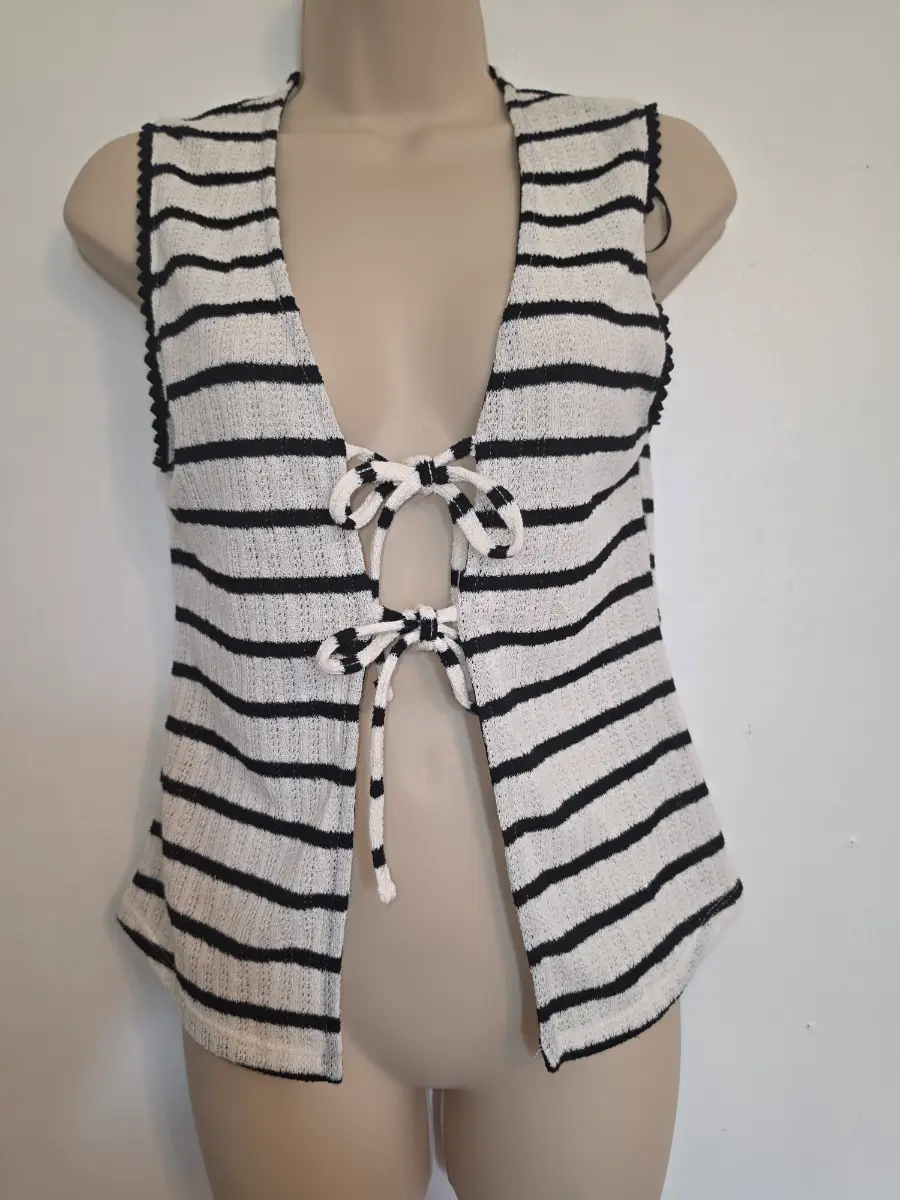 h&m black and white knit type tie sleevless top new