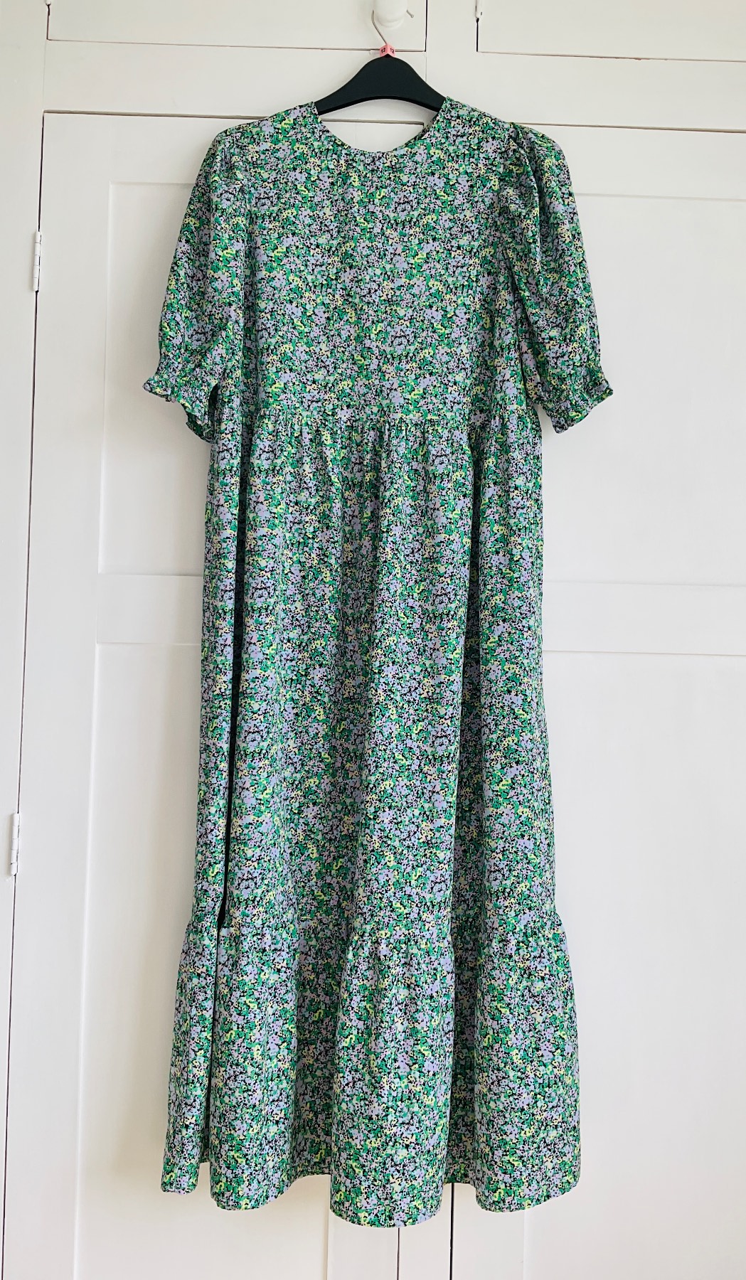 Pretty lightweight floaty dress size 8-10