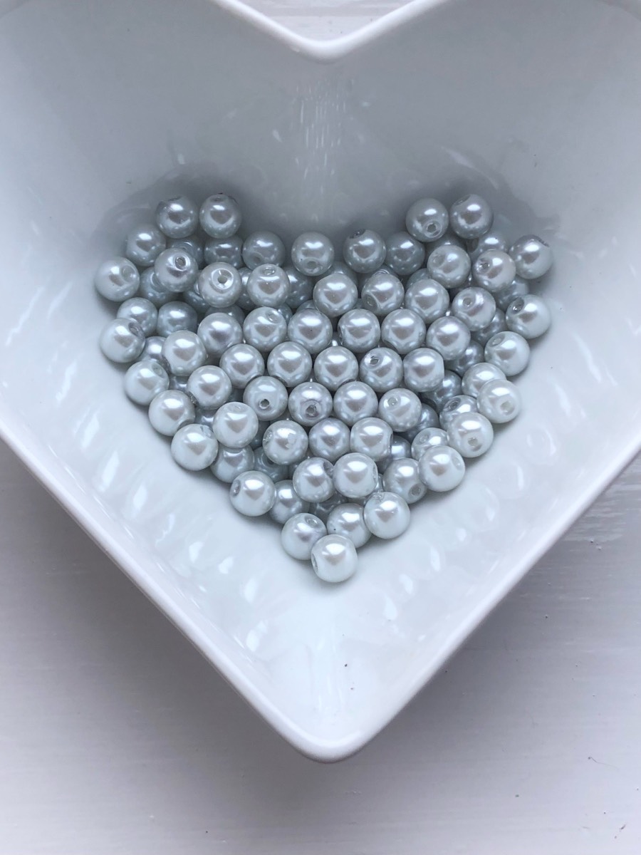 Silver/grey glass beads 8mm