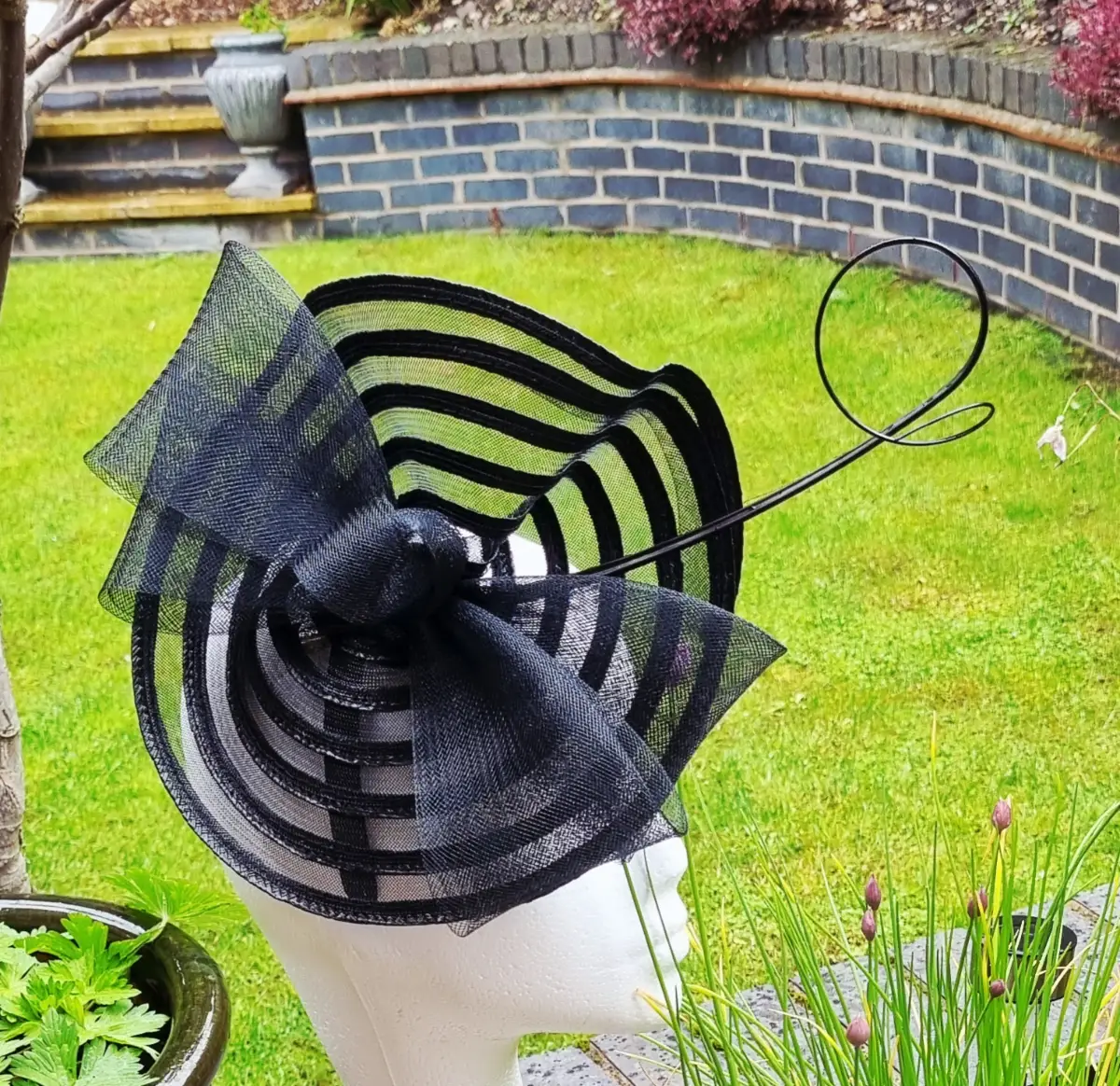 Black Swirly Modern Fascinator with Quills