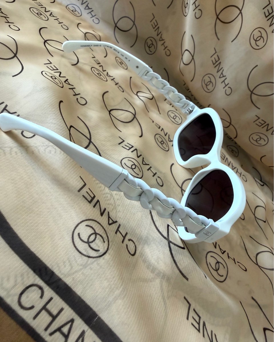 Chanel Chain Calfskin White Sunglasses 5465-Q C.716/S6 55□18 140 3N S RRP £455