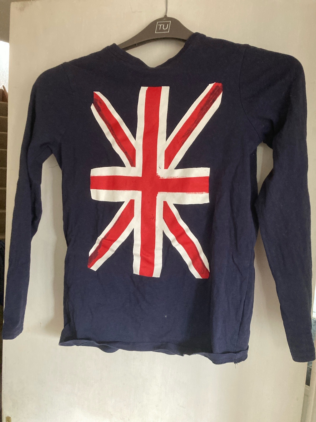 Child’s long sleeve Union Jack T Shirt 11-12 years