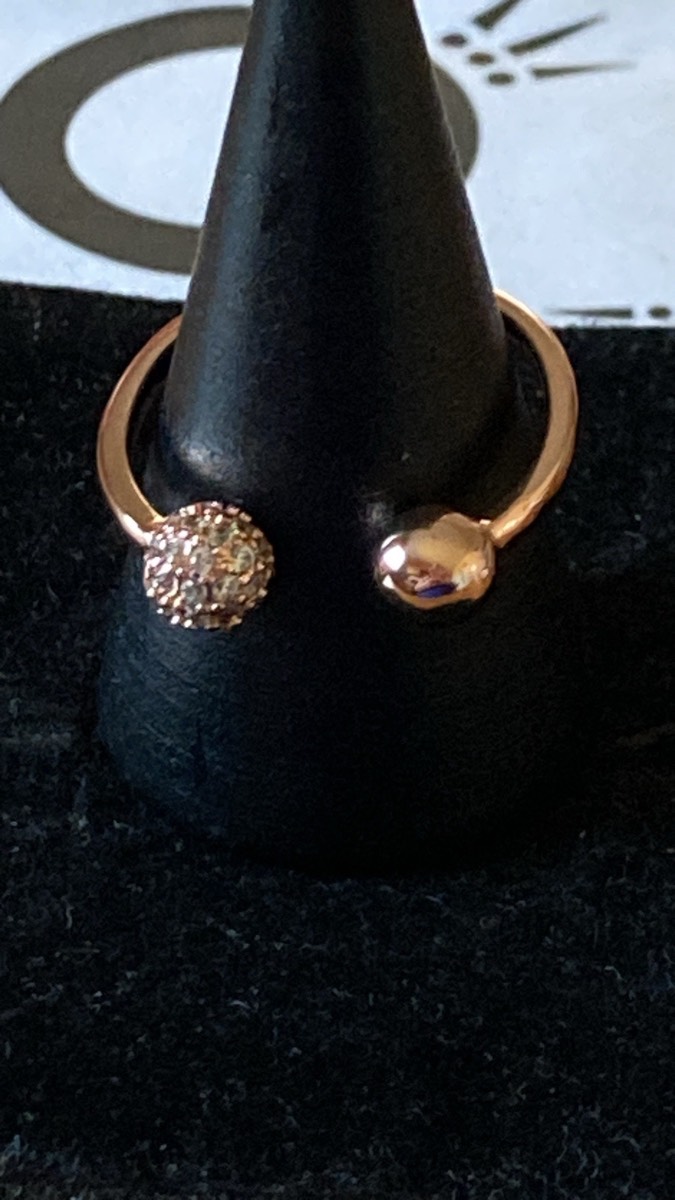 Rose gold colour S924 ring with stones