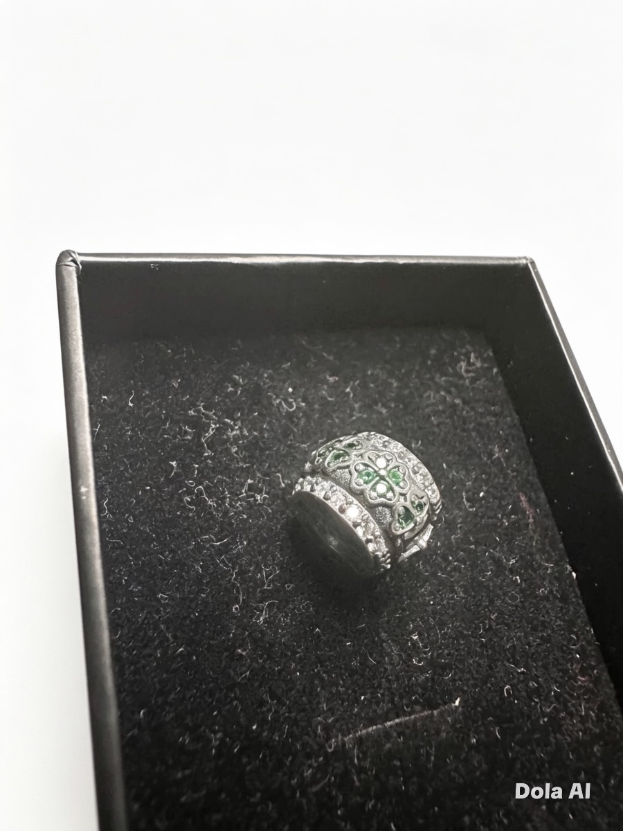 925 Sterling Silver Lucky Clover Charm | Unused + Gift Box