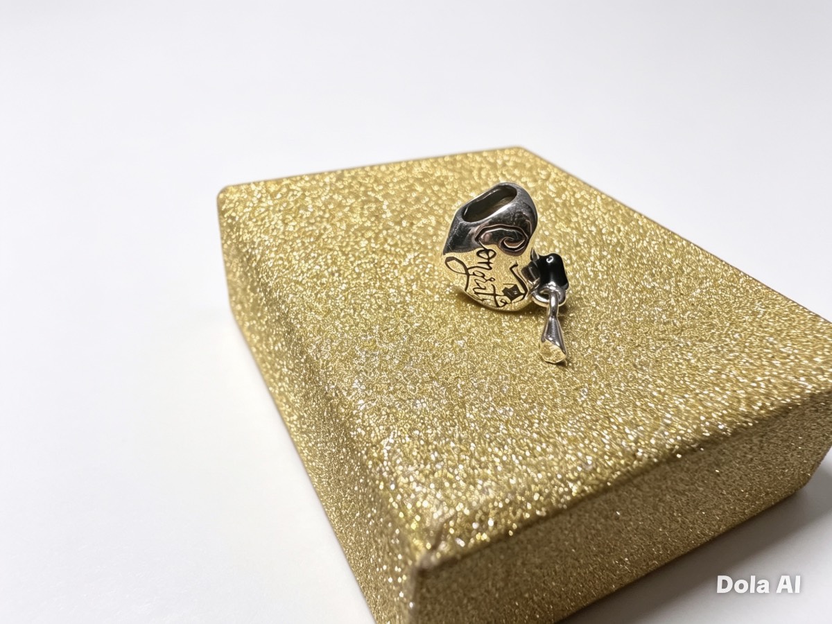 S925 Sterling Silver Happy Graduation Cap Charm – New & Never Worn