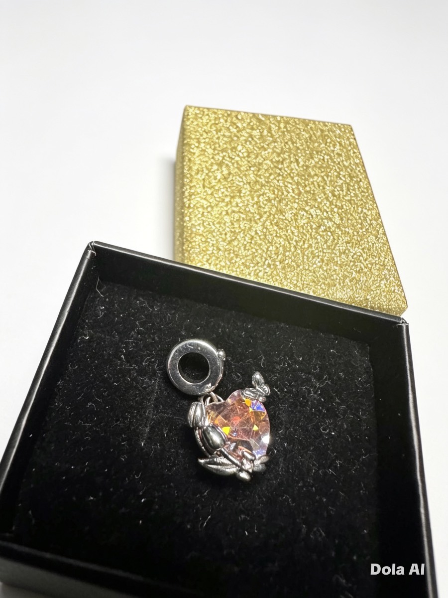 S925 Sterling Silver Apple & Heart Bee Charm – New Unused