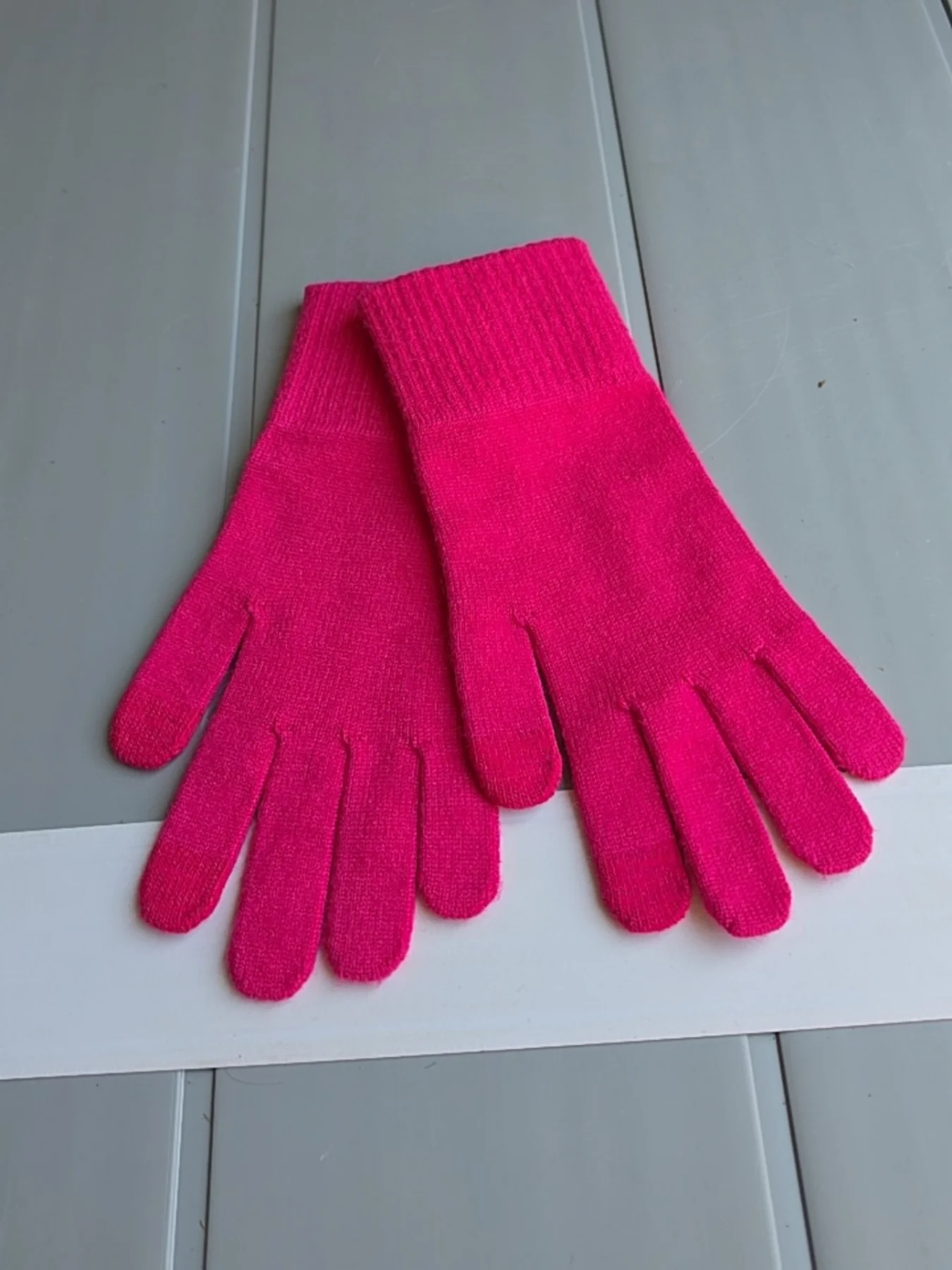 M&S Hot Pink Touchscreen Knit Gloves — One Size