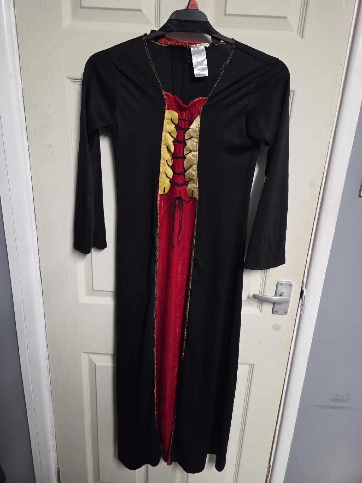 Girls Vampire Outfit Size XL (11-13 Years)