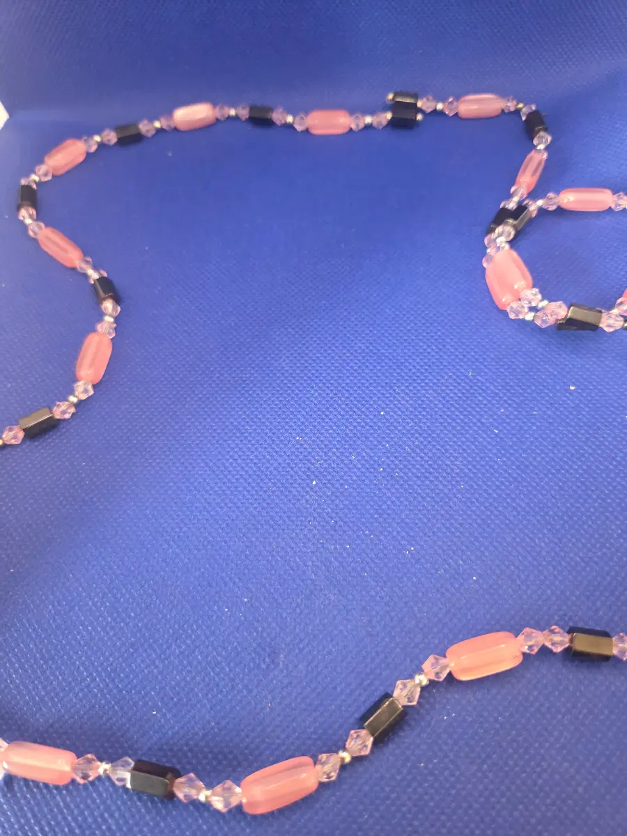 Vintage Magnetic Necklace Pink, Black And Clear Crystal Beads.