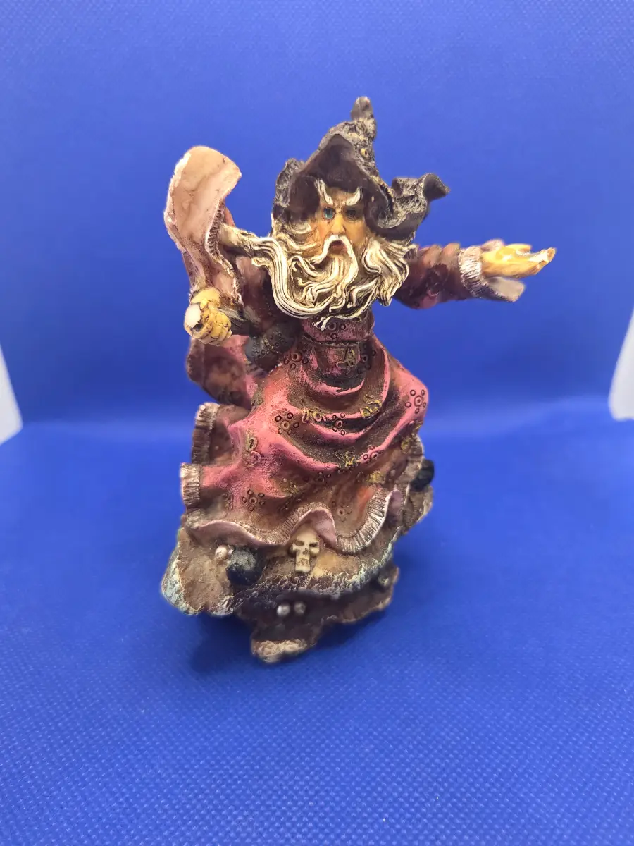 Wizard Figurine Ornament Bearded Wizard (Broken Staff And Hand)