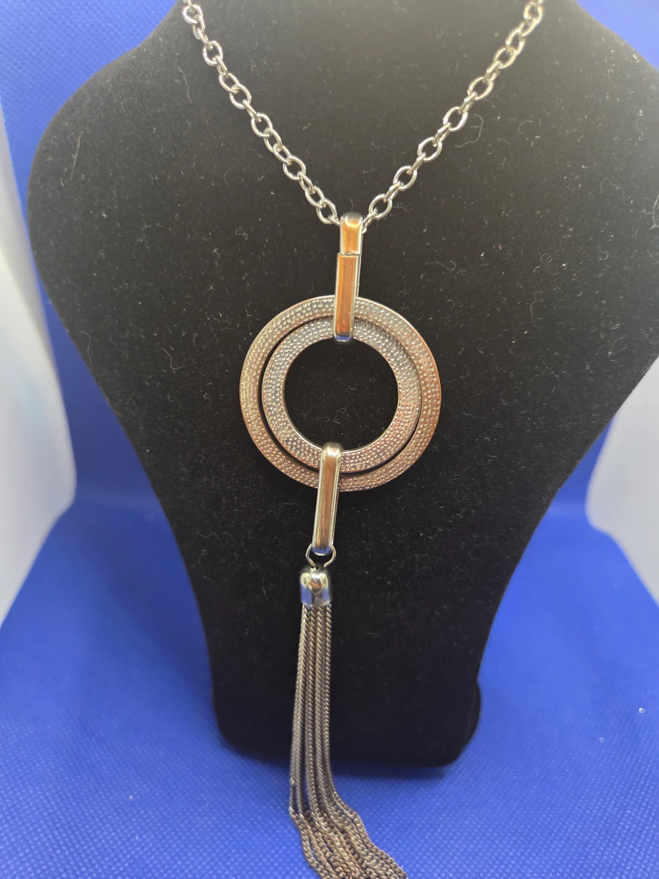Silver Tone Interlocking Circle Tassel Pendant Statement Necklace