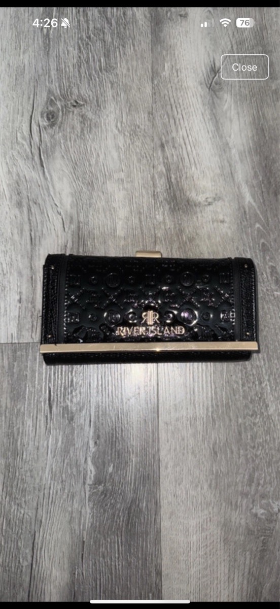Black river island purse