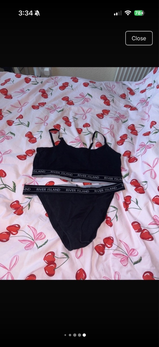 Bundle of bralets/ pants