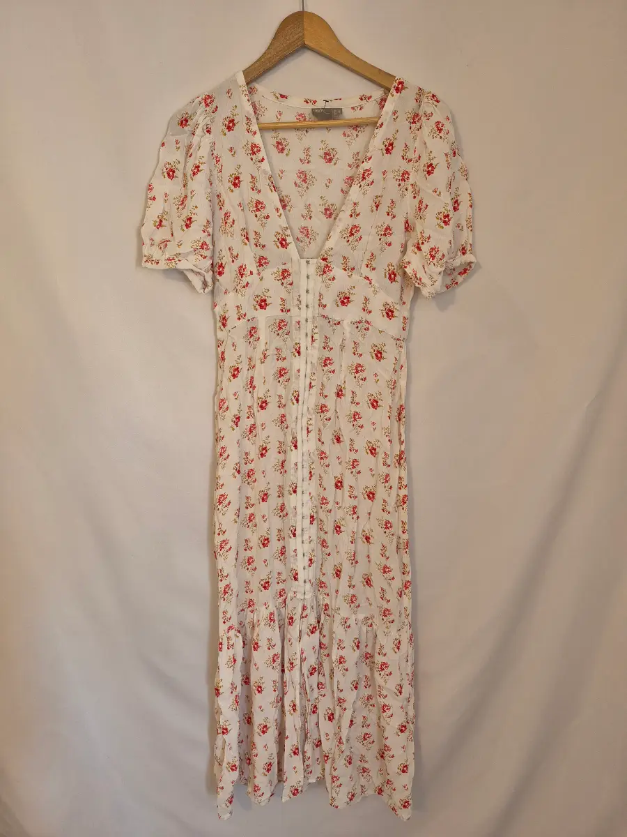 ASOS Size 10 White Floral Maxi Dress Tiered Deep V Neck FN1