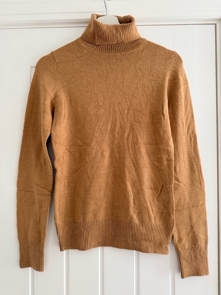 French Connection camel turtleneck knit S