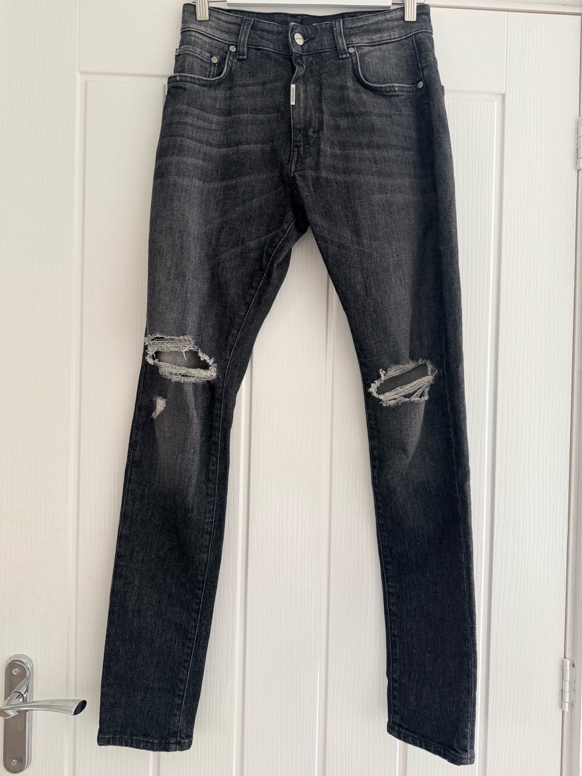 Represent distressed jeans washed black W28