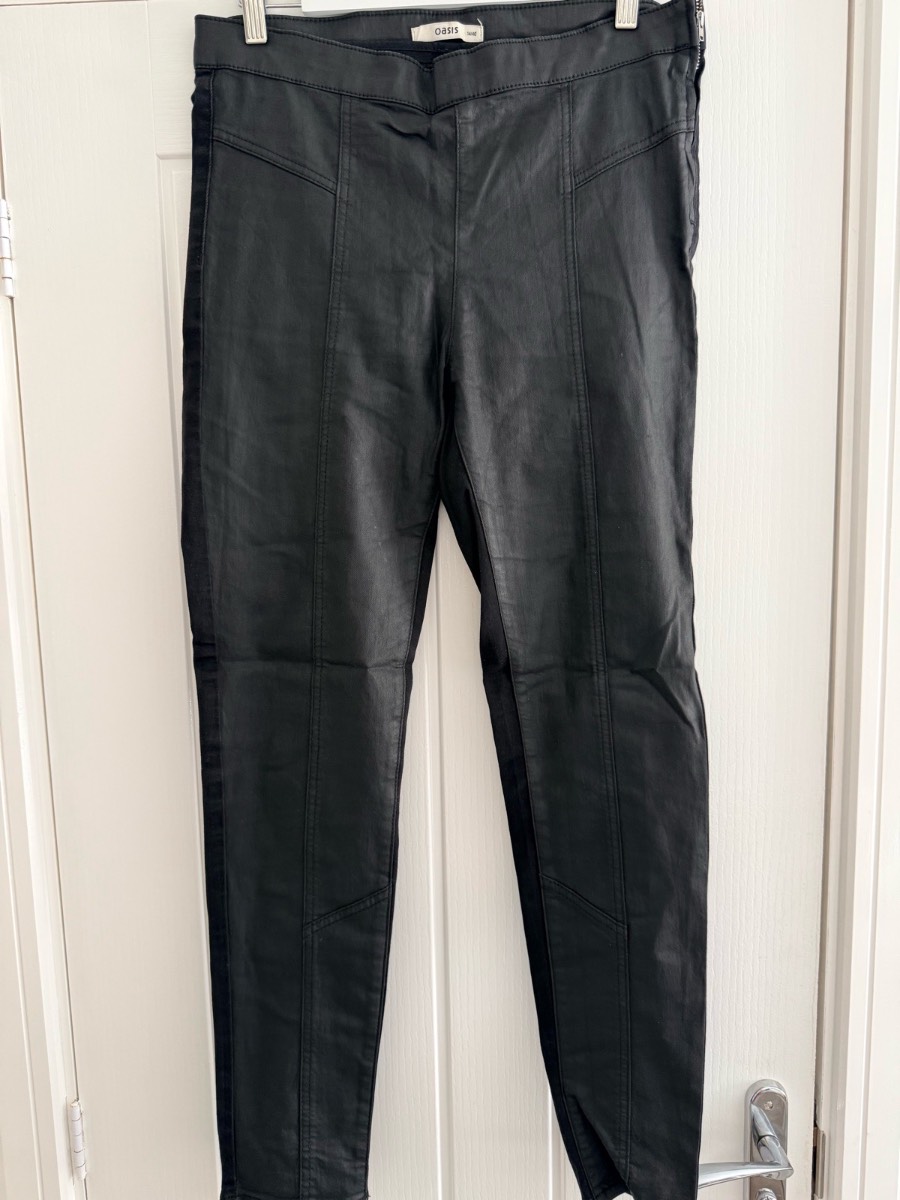 Oasis black faux leather skinny trousers sz 14
