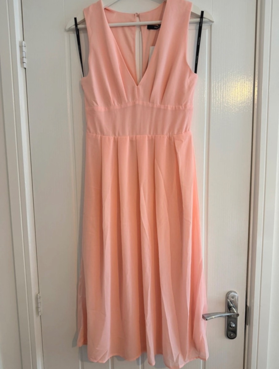 TNFC London Whisper Pink Midi Dress Size 8 — New With Tags