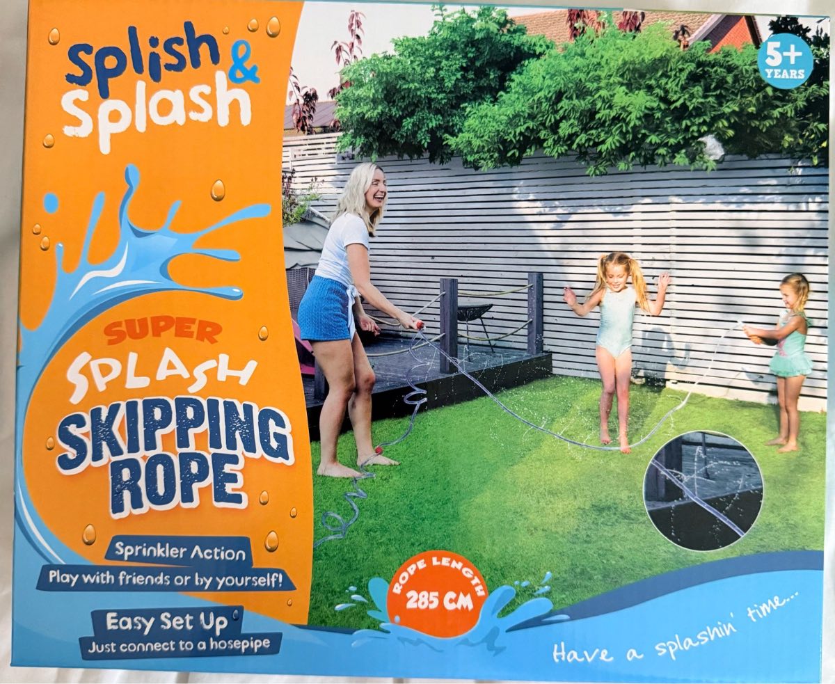 Splish & Splash Water Skipping Rope Sprinkler Garden Toy Kids 5+
