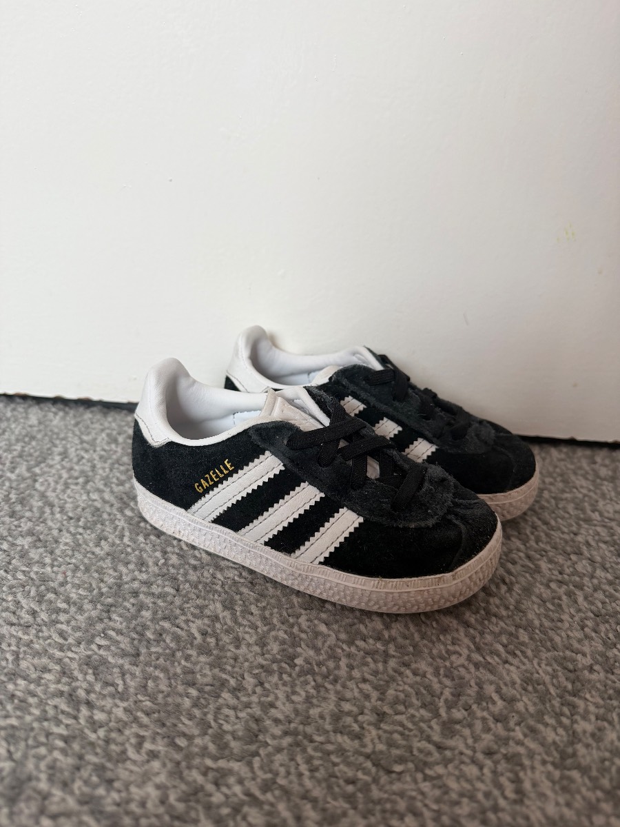 Infant black adidas gazelle