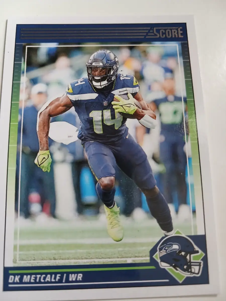 4 NFL Sports Trading Cards Seattle Seahawks Score 2024