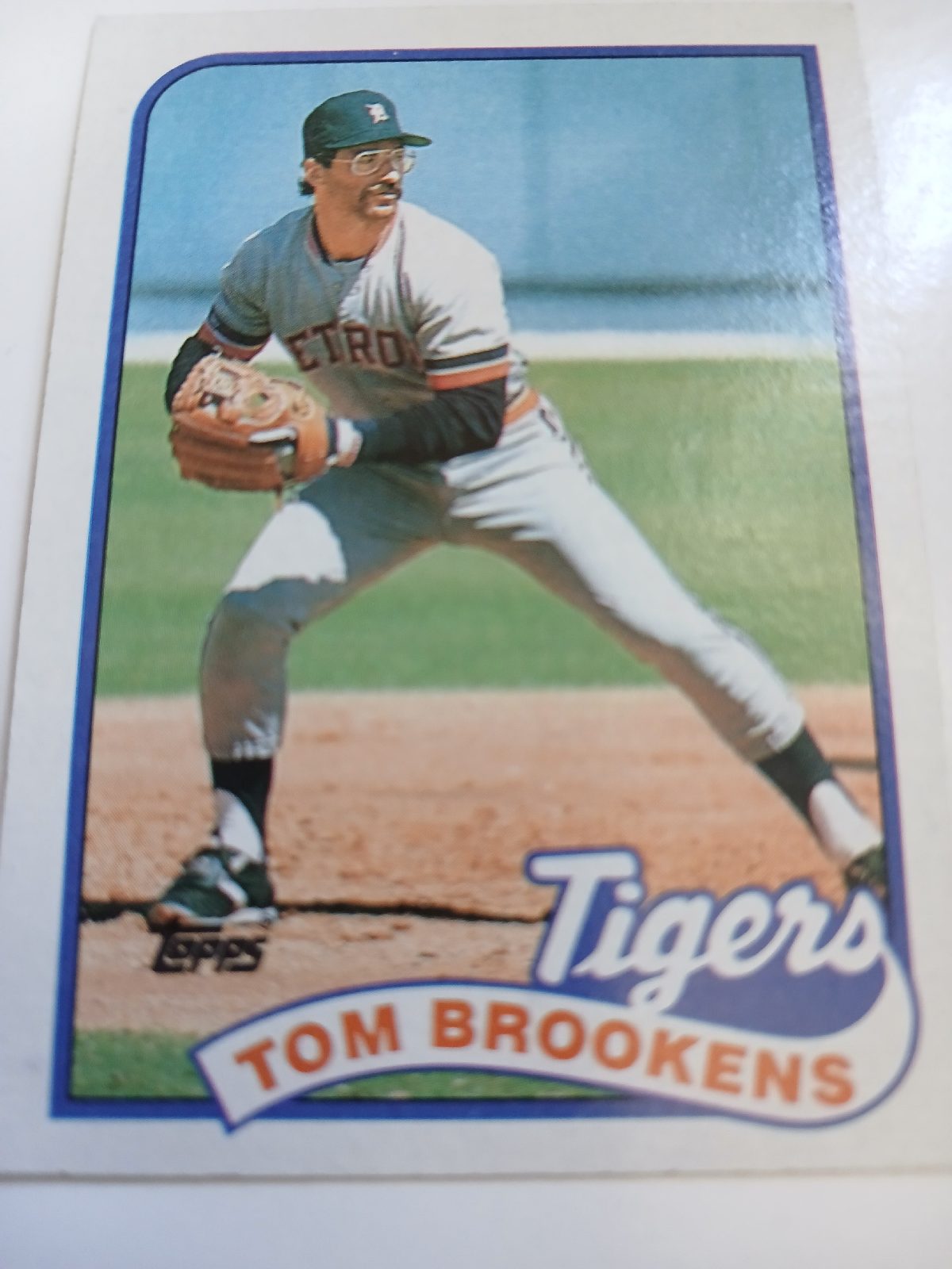 Tom Brookens And Jeff Robinson MLB Detroit Tigers Topps 1989