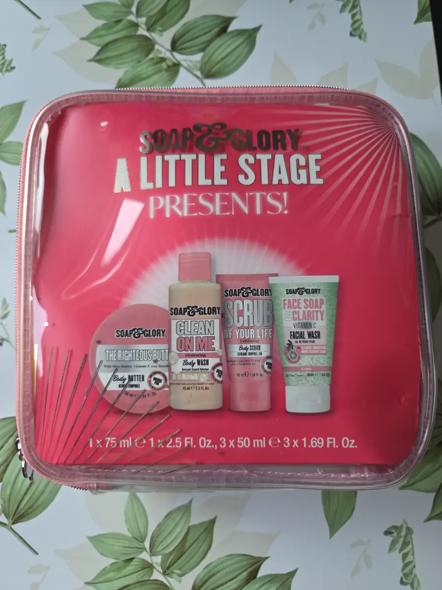 Soap & Glory A Little Stage Presents Gift Set