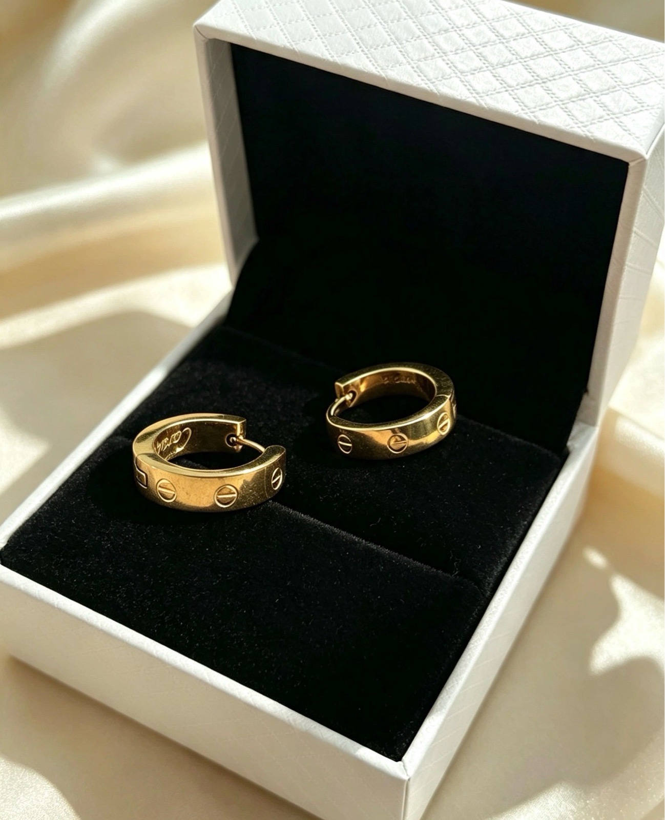 Car-tier inspired hoop earrings