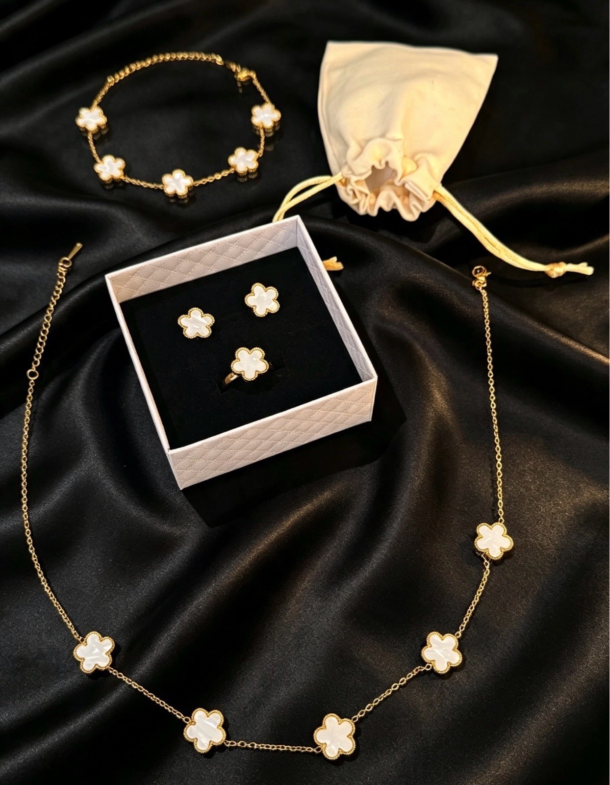 18k gold plated White clover jewellery set