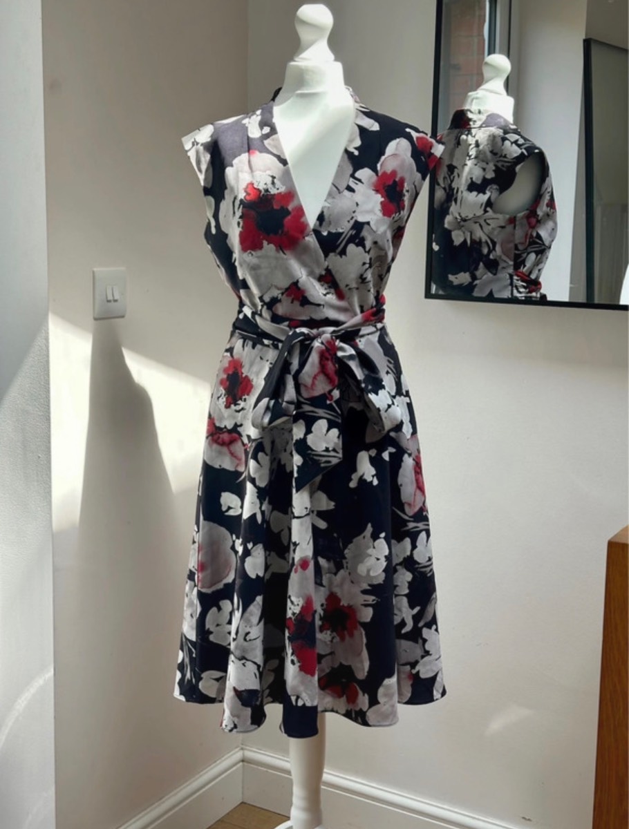 Hobbs London Floral Occasion Dress - size 8 - Navy Pink Fit & Flare Wedding Guest Dress