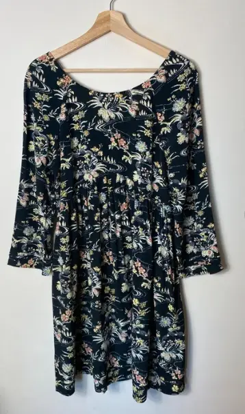 Ba&sh black floral knee length dress size 12 long sleeve