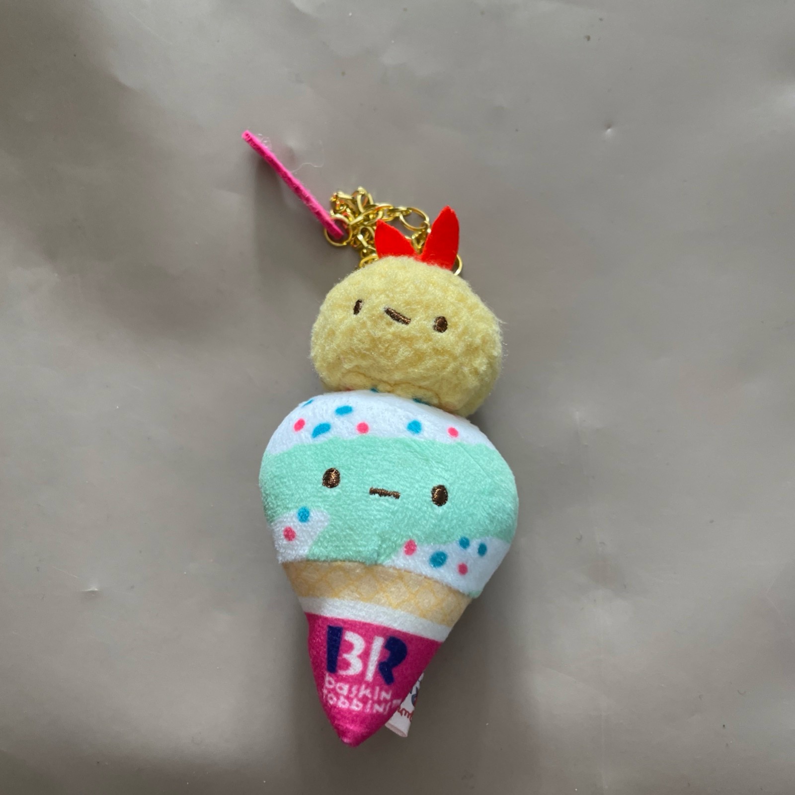 Sumikkogurashi x Baskin Robbins Cone Plush Keychain - barely use