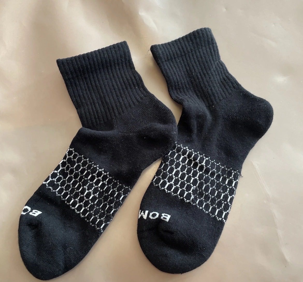 Bombas black socks 1 pair  (Size M-  UK6-8  | New without tags)